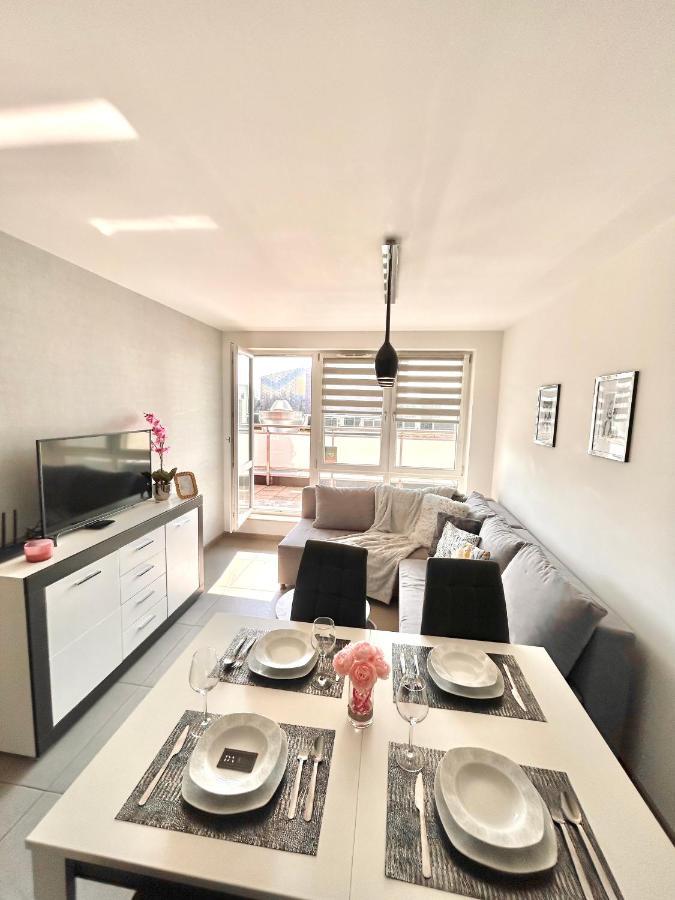 Downtown Apartments Family&Friends Rzeszow Luaran gambar