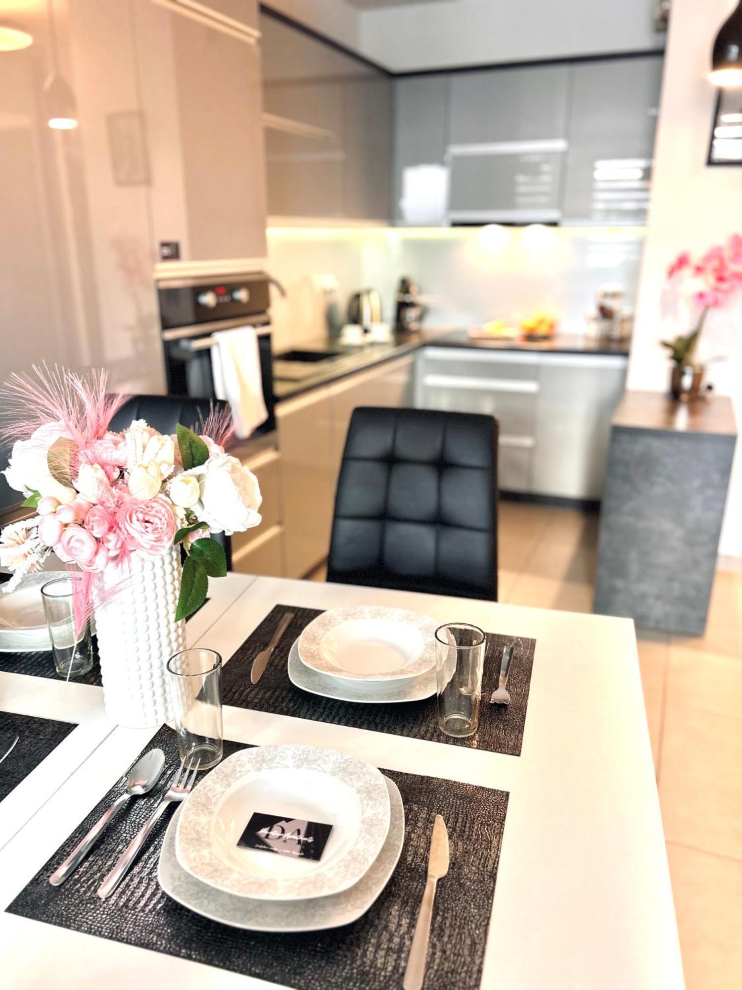 Downtown Apartments Family&Friends Rzeszow Luaran gambar